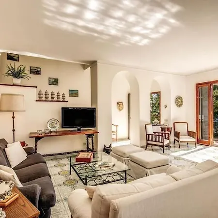 Tre Pizzi Villa